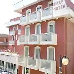 ホテル Della Motta 3*
