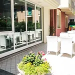 Della Motta 3* ベラーリア・イジェア・マリーナ