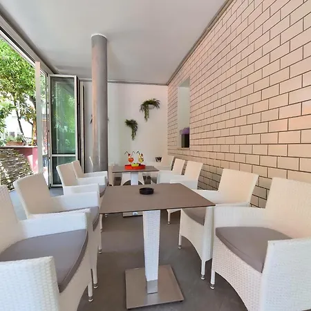 ホテル Della Motta ベラーリア・イジェア・マリーナ