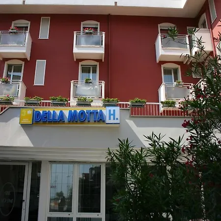 ホテル Della Motta 3*