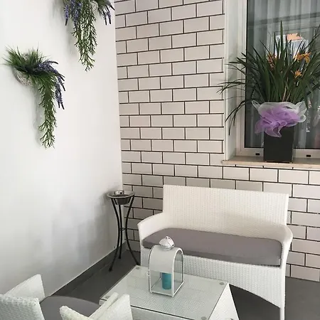 Della Motta 3* ベラーリア・イジェア・マリーナ